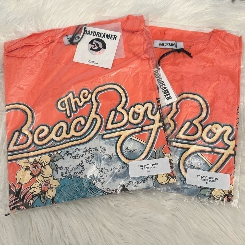 Daydreamer Beach Boy Tee - Picture 7 of 7
